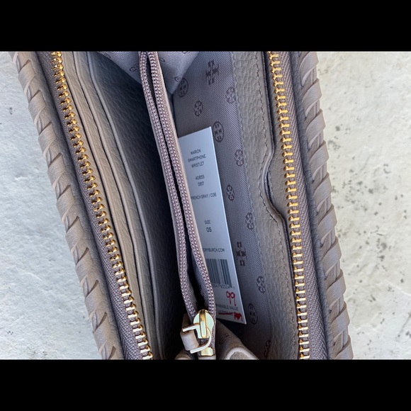 NWT Tory Burch Marion  smartphone wallet grey - Picture 4 of 8